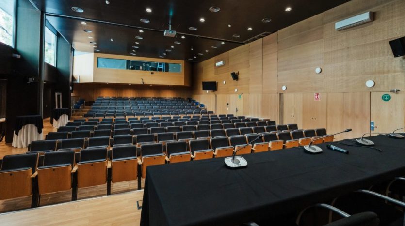 Residencia de estudiantes Sarrià en Barcelona Auditorio