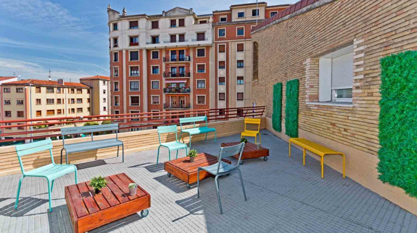 Residencia Universitaria Camplus Campana Pamplona Terraza