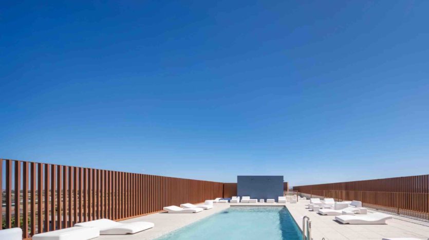 Residencia de estudiantes Camplus Valencia piscina