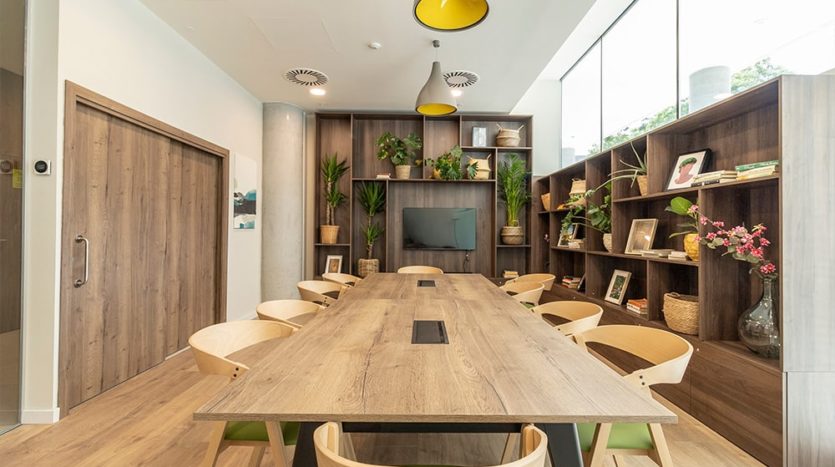 Biblioteca Residencia de Estudiantes Kadora en Sevilla