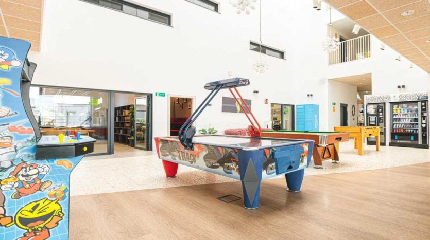 Residecia Universitaria Kadora Granada Sala Recreo