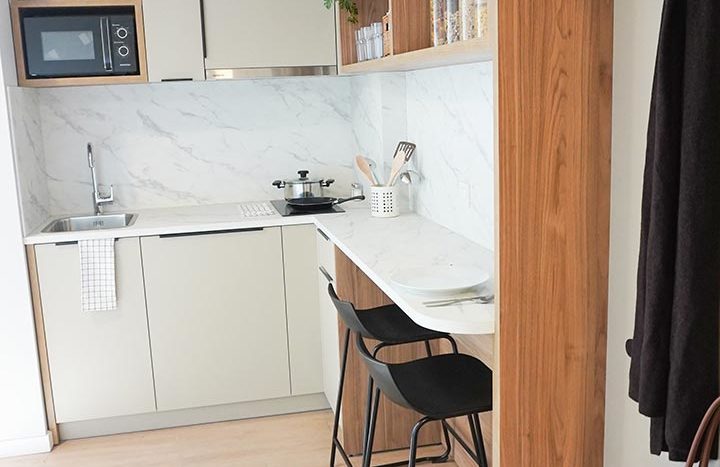 Entrada Habitación Vibe Stay residencia estudiantes Madrid