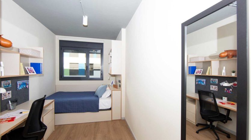 Residecia Universitaria Kadora Granada Clúster Habitación