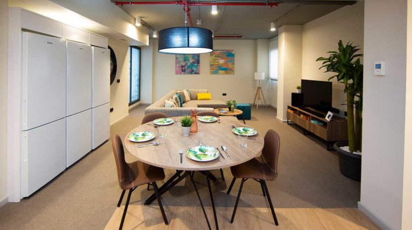 Residecia Universitaria Kadora Granada Clúster