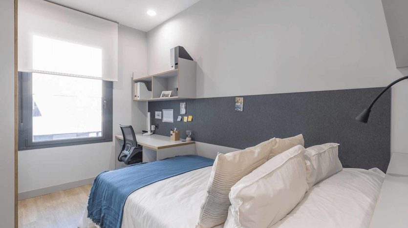 Residencia de Estudiantes Kadora en Sevilla Habitación clúster