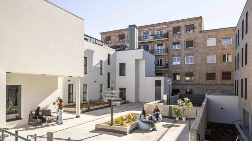Residencia de estudiantes AMRO Salamanca Terraza