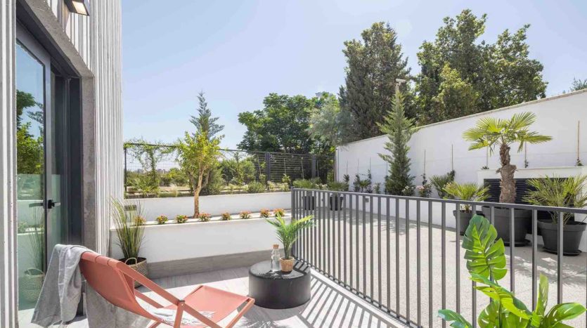 Residencia de Estudiantes Sevilla AMRO habitación individual premium con terraza