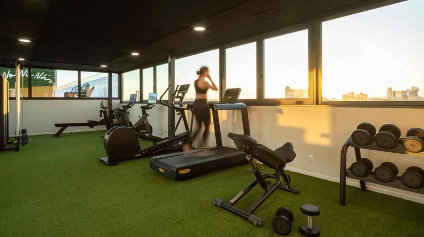 Residencia de Estudiantes Sevilla AMRO gimnasio