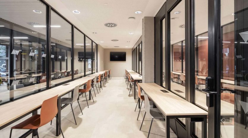 Residencia de estudiantes Valencia AMRO salas de estudio