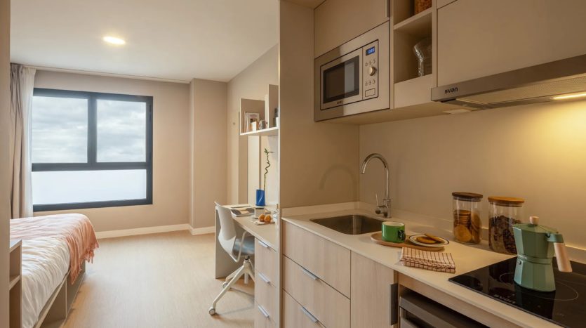 Residencia de estudiantes AMRO Valencia Puerto estudio estándar