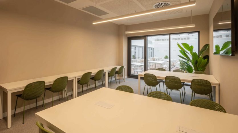 Residencia de estudiantes AMRO Valencia Puerto zona coworking