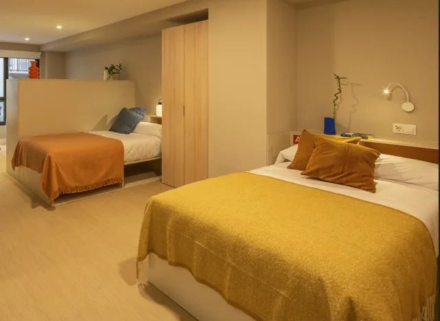 Residencia de estudiantes AMRO Valencia Puerto estudio doble estándar