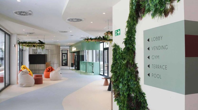 Residencia Universitaria AMRO Getafe lobby