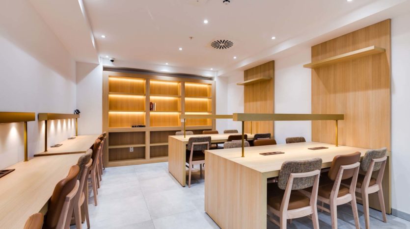Residencia Universitaria Livensa Living Barcelona Marina biblioteca