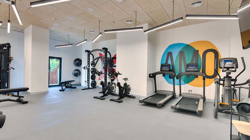Residencia de estudiantes Livensa Living Granada Fuentenueva gym