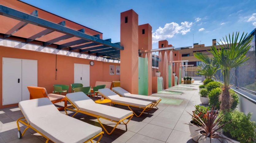 Residencia de estudiantes Madrid Aravaca Livensa Living azotea solarium