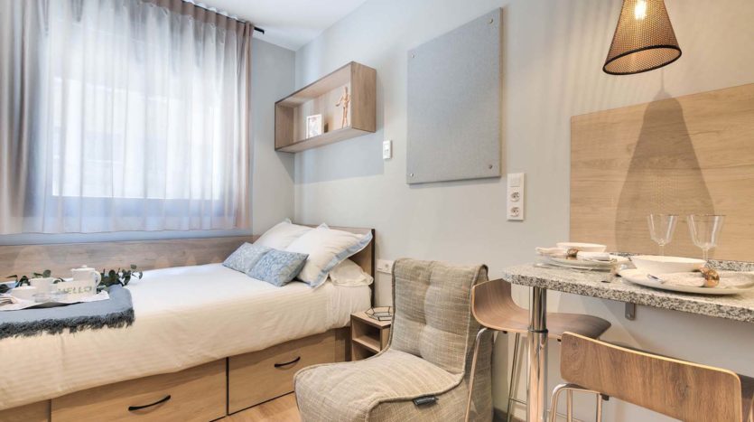 Residencia de estudiantes Livensa Living Pamplona estudio standard