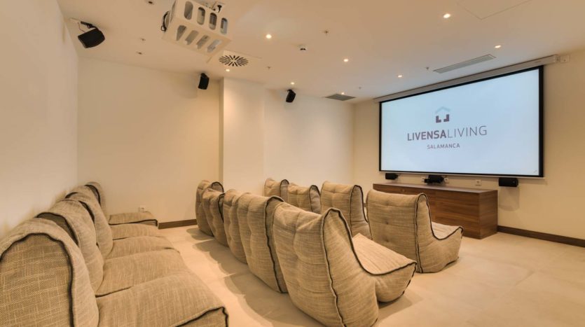 Residencia de estudiantes en Salamanca Livensa Living salade cine
