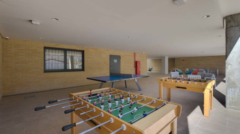 Residencia de estudiantes en Salamanca Livensa Living zona de descanso y juegos