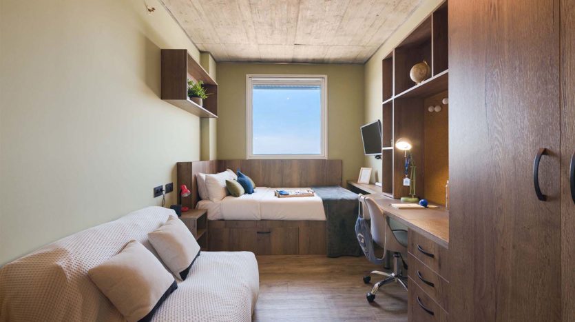 Residencia universitaria Livensa en Barcelona Diagonal Alto estudio superior