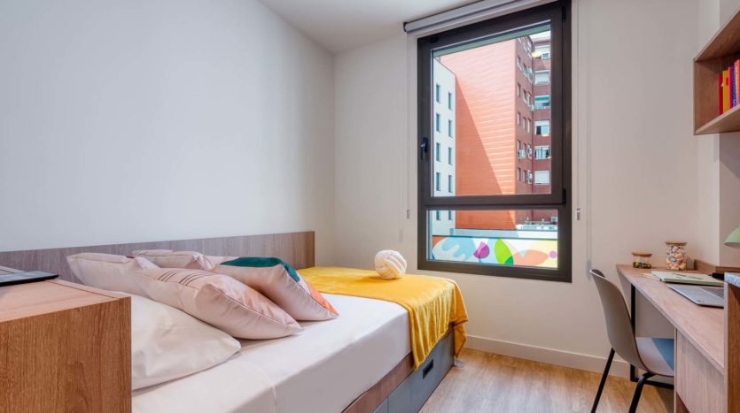 Residencia de estudiantes Livensa Living Sants Badal estudio standard