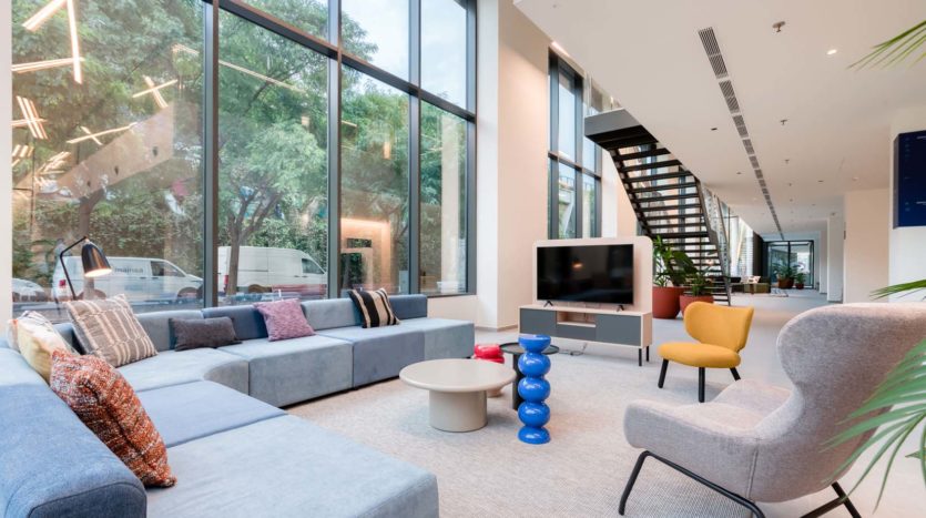 Residencia de estudiantes Livensa Living Sants Badal hall