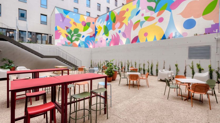 Residencia de estudiantes Livensa Living Sants Badal terraza