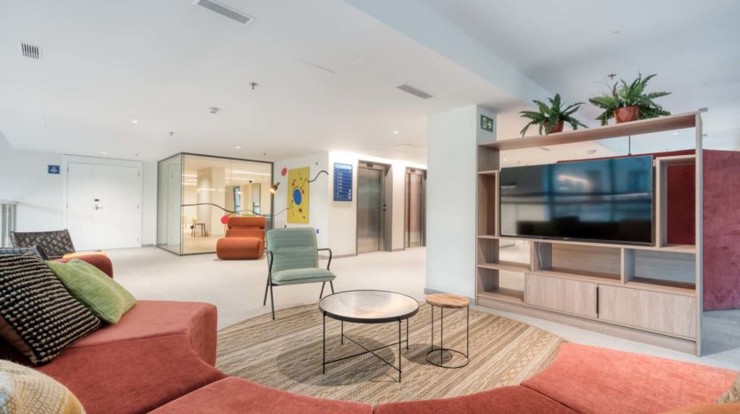 Residencia de estudiantes Livensa Living Sants Badal zonas comunes de descanso