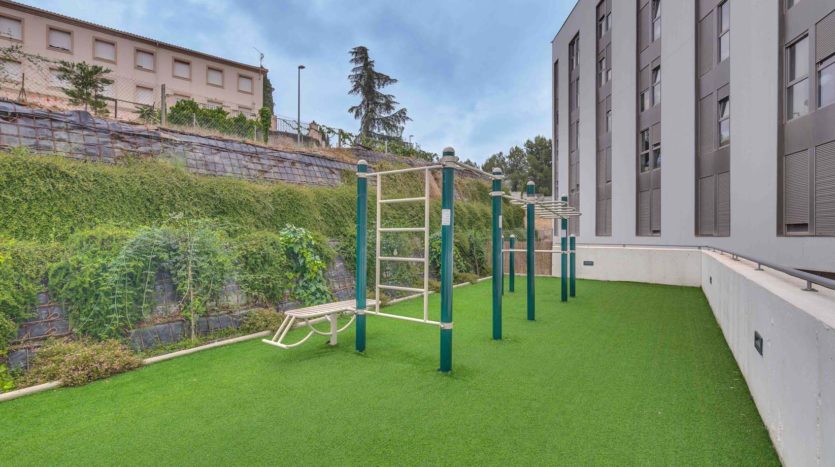 Residencia universitaria Granada Cartuja zona kalilstenia