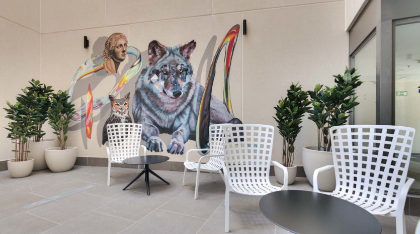 Alojamiento Livensa Living Alcobendas patio interno