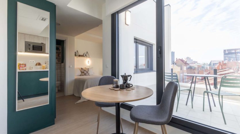 Residencia de estudiantes Nido Living Madrid estudio superior con terraza