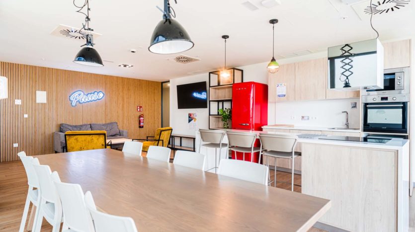 Residencia de Estudiantes Nido Porvenir Sevilla salón privado