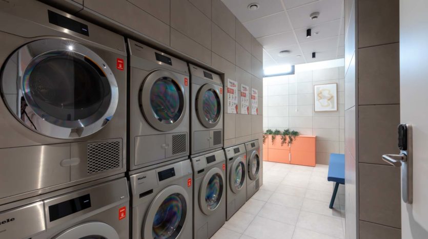 Residencia de estudiantes Nido Malvarrosa en Valencia lavandería