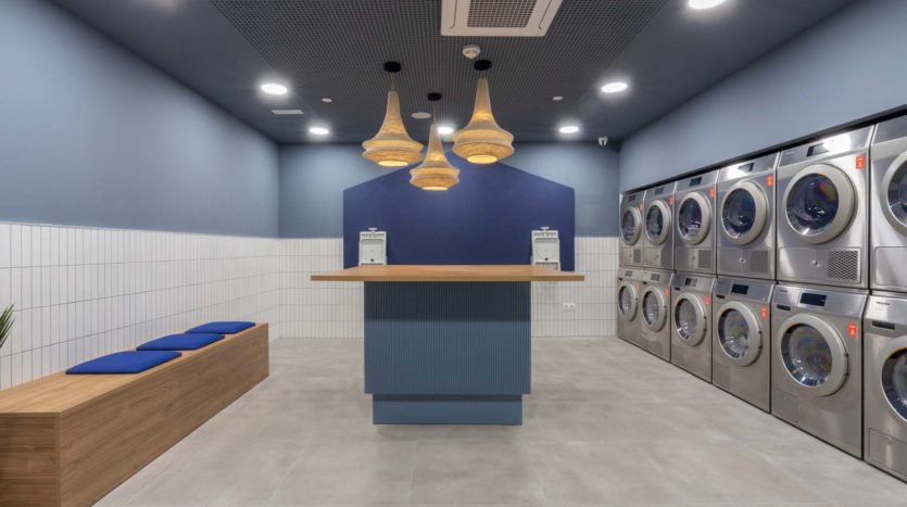 Alojamiento flexible Nido Living Principe Pio en Madrid lavandería