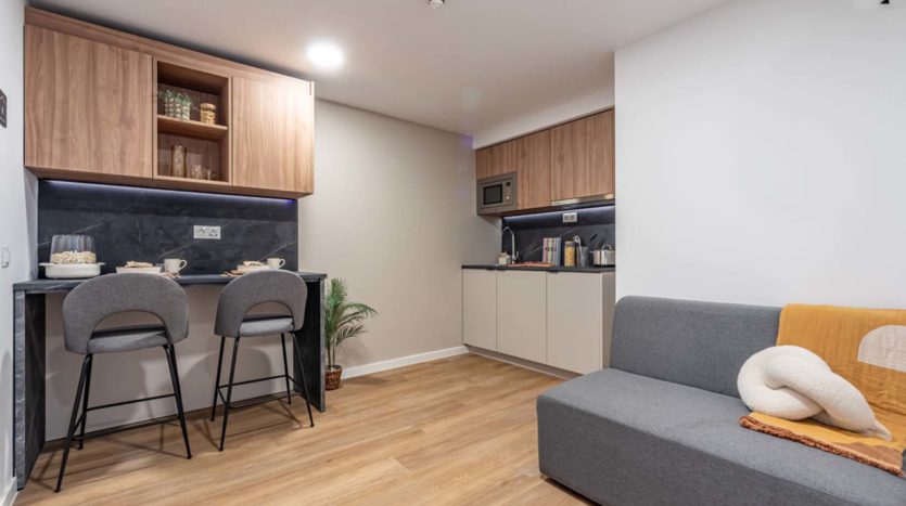 Alojamiento flexible Nido Living Principe Pio en Madrid habitación compartida 2 camas