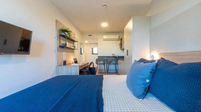 Alojamiento flexible Nido Living Principe Pio en Madrid estudio con terraza