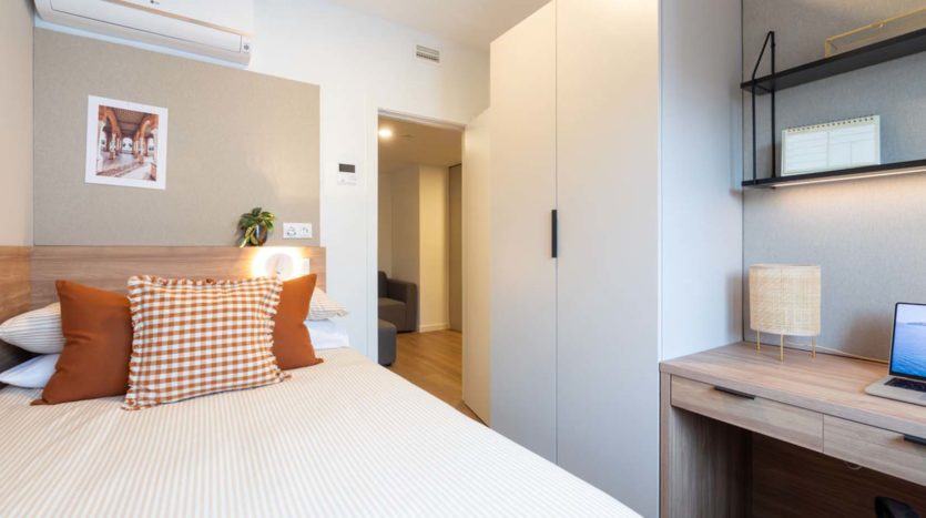 Alojamiento flexible Nido Living Principe Pio en Madrid studio standard en suite 3 camas