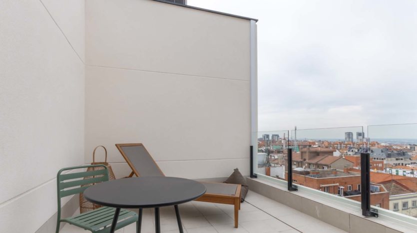 Residencia de estudiantes Nido Living Madrid en suite con terraza