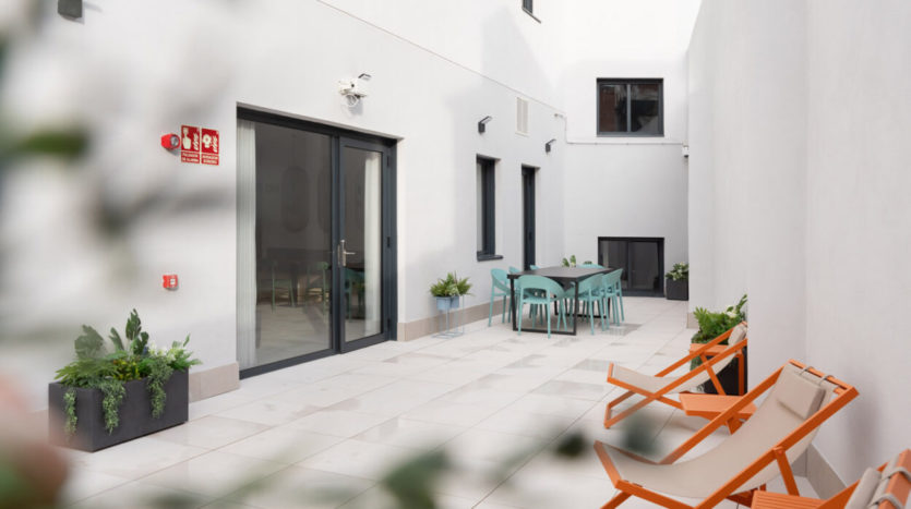Residencia de estudiantes Nodis en Barcelona patio