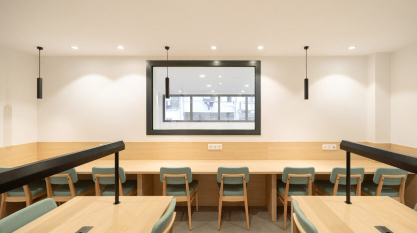 Residencia de estudiantes Nodis en Barcelona zona de trabajo y estudio