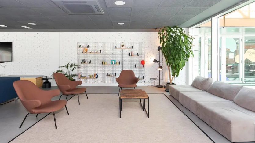 Residencia de estudiantes Yugo Galdós en Madrid sala de juegos