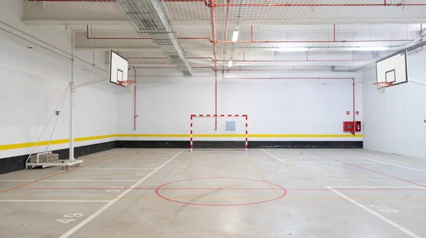 Residencia de estudiantes en Madrid Emilia Pardo Bazán campo de futbol