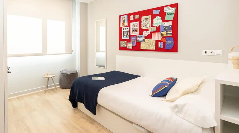 Residencia de estudiantes en Madrid Emilia Pardo Bazán habitación individual superior